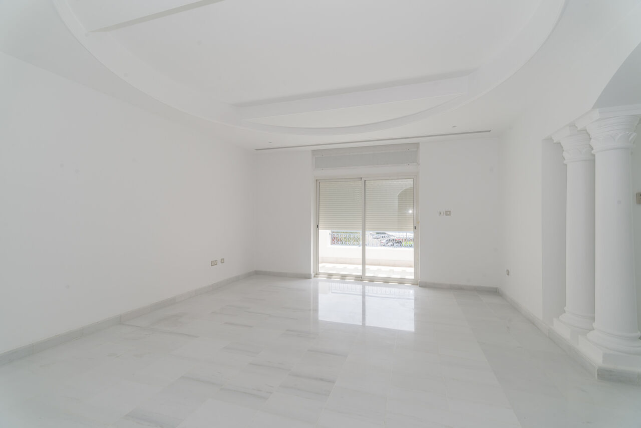 Kuwait City, Apartments, Flats, Houses & Villas, KWD 2500/month,  6 BR,  Qortuba &ndash; Lovely, Stylish 6 Bedroom Villa W/garden