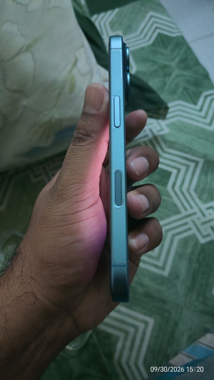 Umm Al Hamam, Mobile Phones, SAR 2300,  Iphone 16