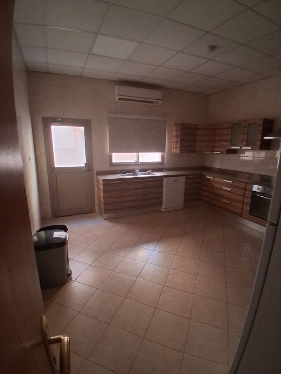 Juffair, Real Estate For Sale, BHD 1300,  6 BR,  Villa In Juffair Next To The American Base