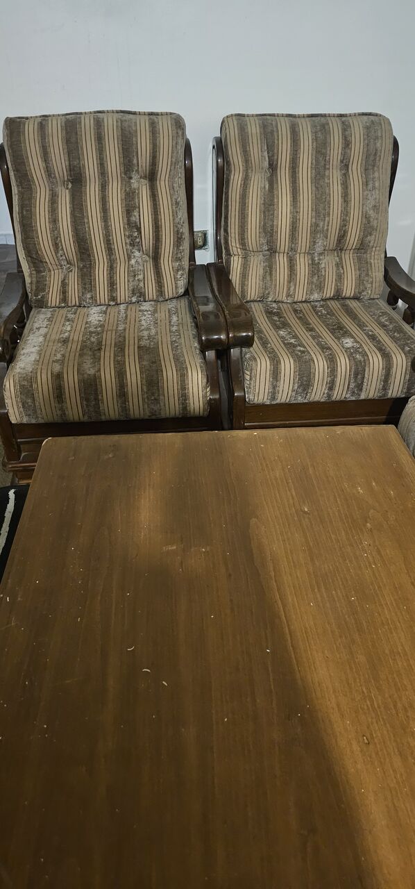 Jeddah, Furniture, SAR 400,  7 Seater Woden Frame Sofa Set With Center Table   3 Seater And 2 Seater Sofa Set Home Cent