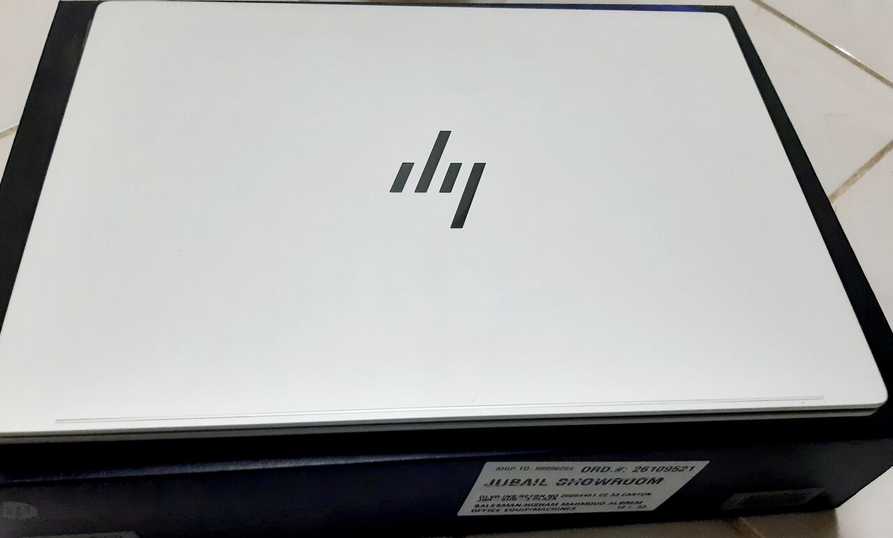 Jubail, Computers, SAR 3000,  HP OmniBook 7 Core 5 - Like New With Box & Warranty)