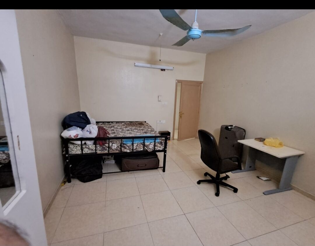 Al Suwaidi, Housing Exchanges, SAR 30004/month,  1 BR,  Single Bed Room For Rent
