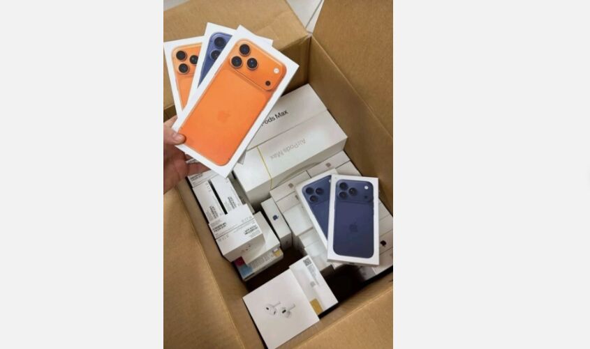 Brunei, Mobile Phones, BND 700,  Hot Sales: New Apple IPhone 17pro Max,18pro Max Original Unlocked