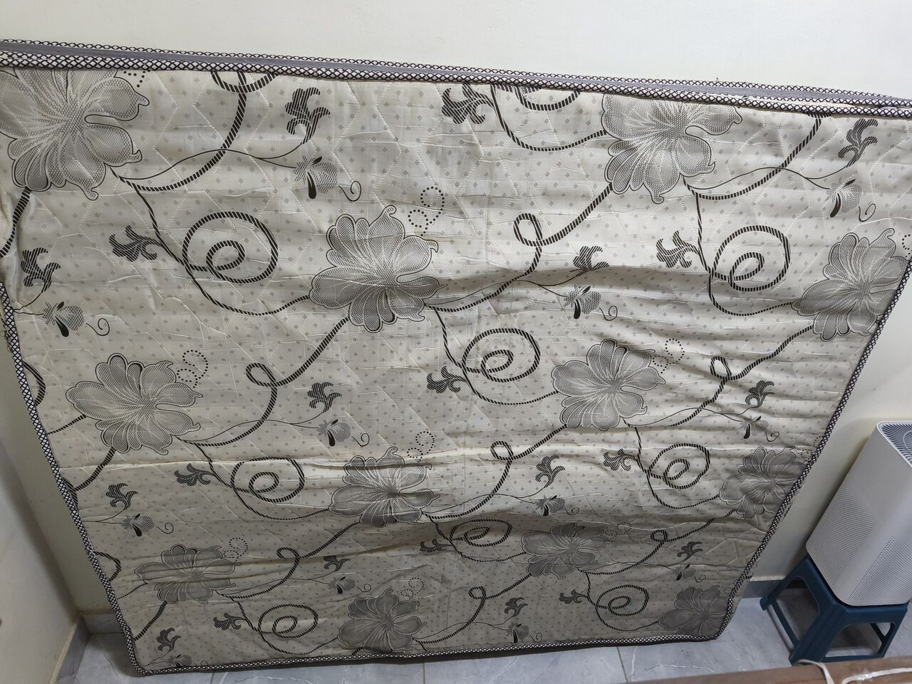 Riyadh, Furniture, SAR 250,  Mattress 175 X 190 Cm - Hard With Comfort Layer, Lightly Used