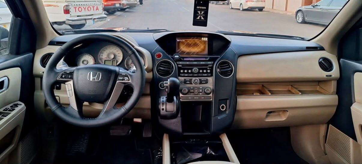Jeddah, Vehicles, Cars & Trucks , SAR 30000,  Honda Pilot,  2015,  Automatic,  323000 KM,  , Dr Driven Car, Neat And Clean