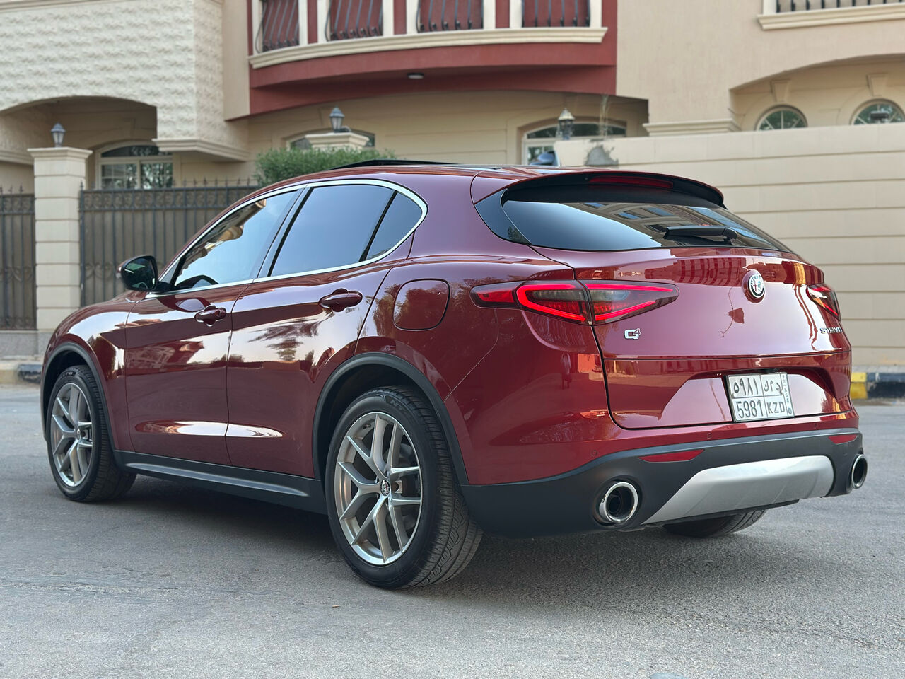 Riyadh, Vehicles, Cars & Trucks , SAR 90000,  Alfa Romeo Stelvio,  2018,  Automatic,  72000 KM,    Genuine 4WD