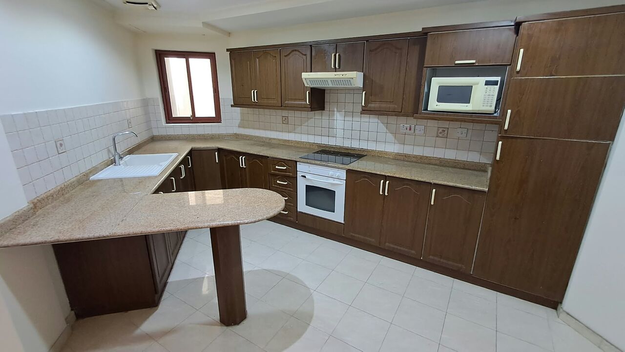 Juffair, Apartments, Flats, Houses & Villas, BHD 310/month,  Furnished,  2 BR,  Fully Furnished Flat For Rent In Juffair With Pool, Gym,Balcony