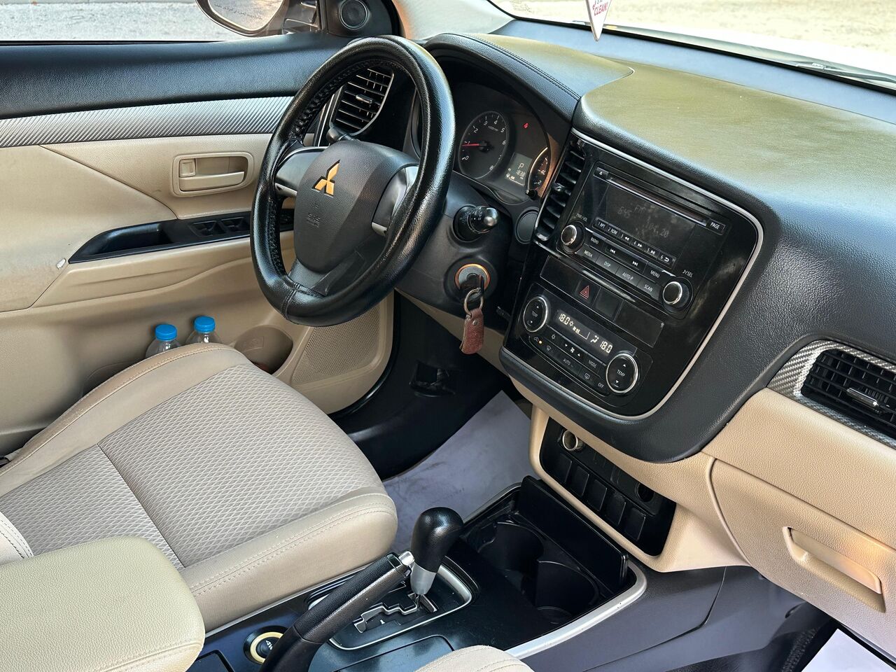 Riffa, Vehicles, Cars & Trucks , BHD 2450,  Mitsubishi Outlander 2.4,  2017,  Automatic,  219000 KM,  Very Good Condition