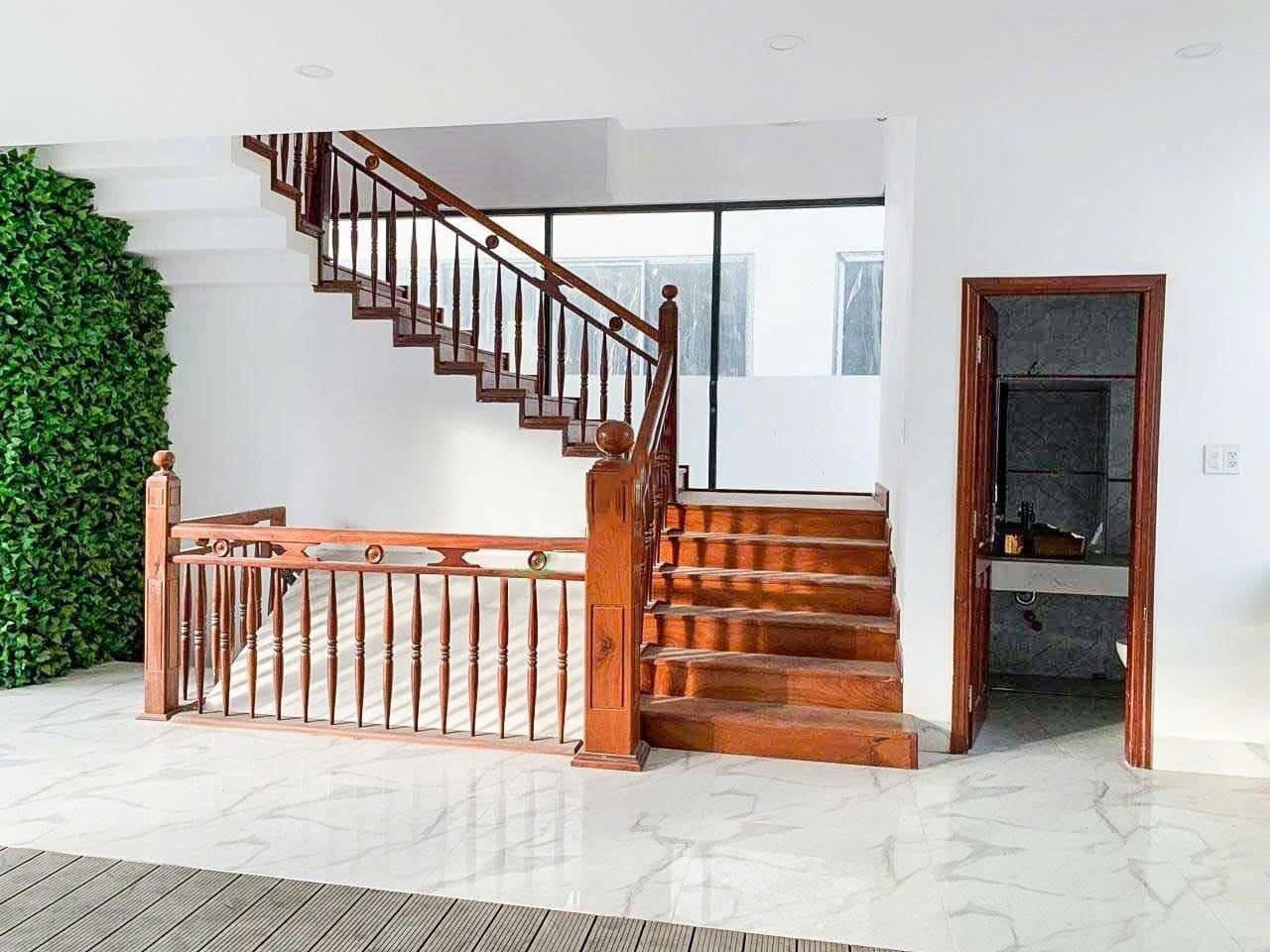 Ho Chi Minh City, Apartments, Flats, Houses & Villas, USD 5000/month,  Furnished,  6 BR,  1900 Sq. Meter,  FOR LEASE &ndash; GARDEN VILLA &ndash; NGUYEN VAN HUONG, THAO DIEN &ndash; $5,000