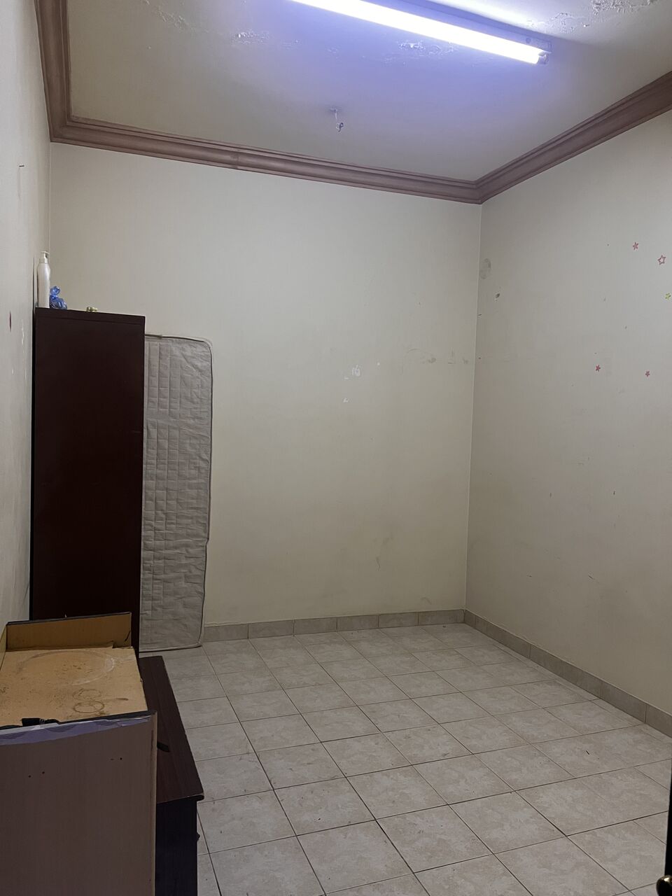 Al Shemaysi, Rooms for Rent, SAR 542/month,  1 Room Is Available In A 2-room Flat For Male Filipino Bachelor