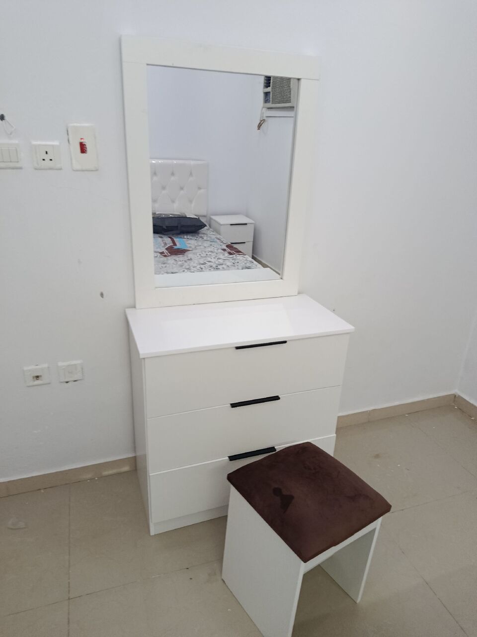 Jeddah, Furniture, SAR 1,  New Complete Bedroom Set For Sale