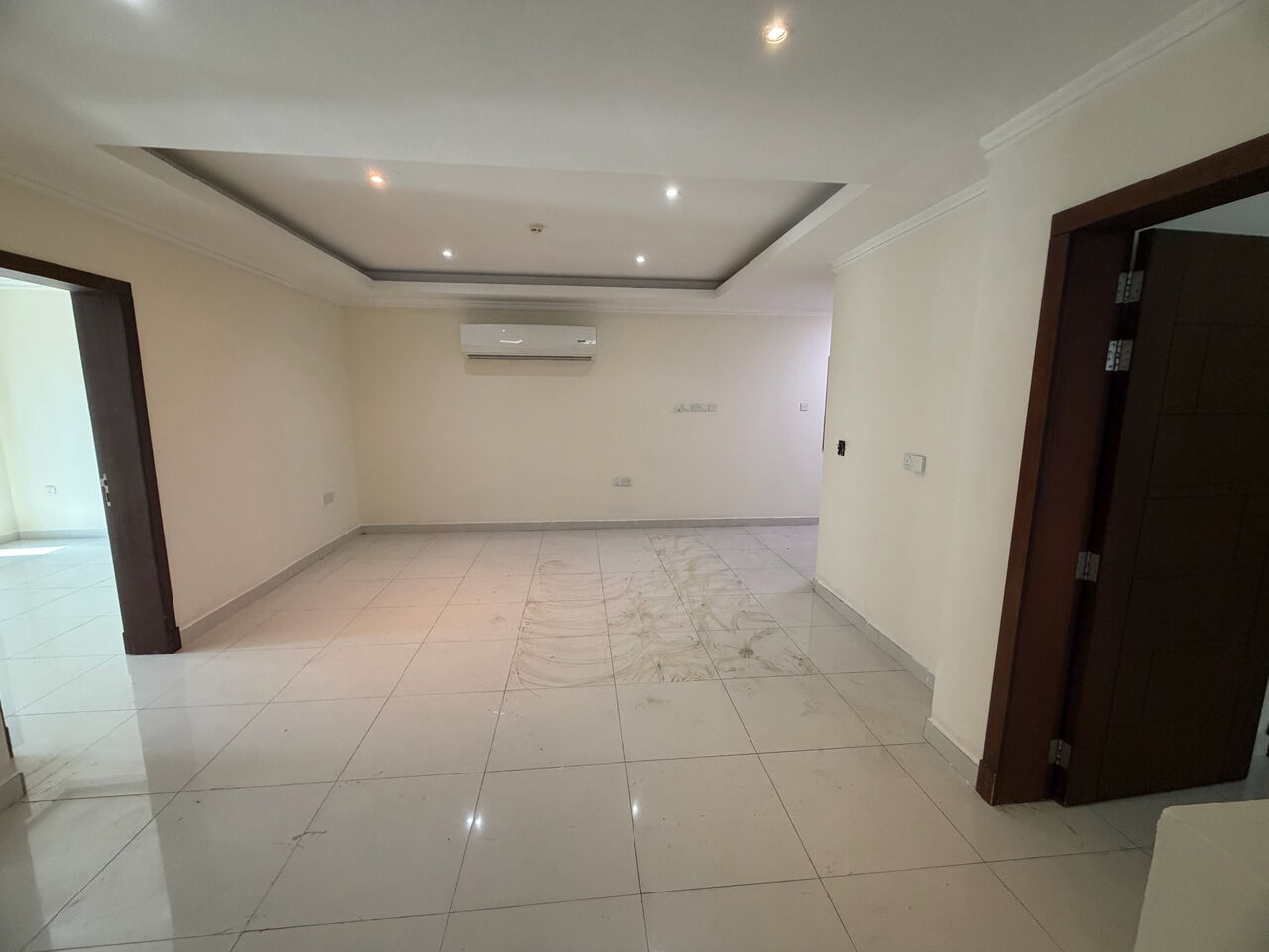 Tubli, Apartments, Flats, Houses & Villas, BHD 300/month,  3 BR,  3 Bedroom Semi Furnished Flat For Rent With Ewa