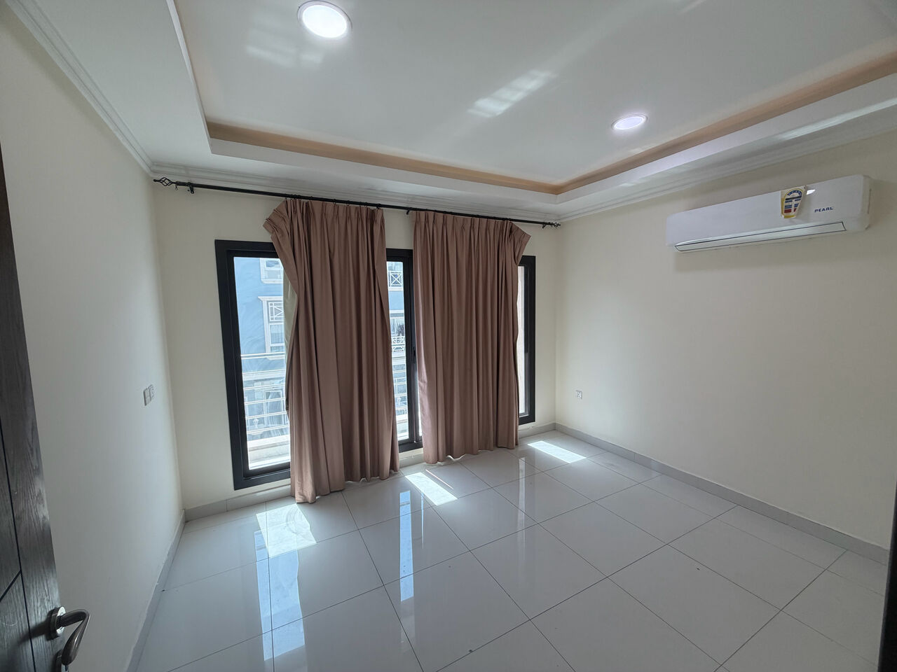 Tubli, Apartments, Flats, Houses & Villas, BHD 300/month,  3 BR,  3 Bedroom Semi Furnished Flat For Rent With Ewa