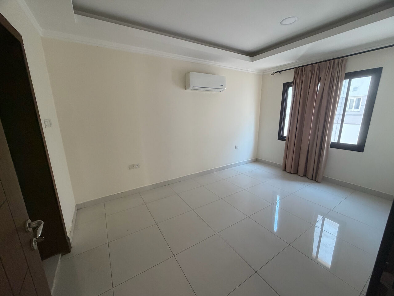 Tubli, Apartments, Flats, Houses & Villas, BHD 300/month,  3 BR,  3 Bedroom Semi Furnished Flat For Rent With Ewa