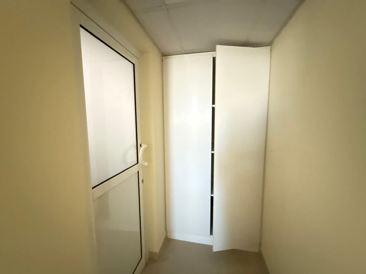 Zinj, Apartments, Flats, Houses & Villas, BHD 230/month,  2 BR,  150 Sq. Meter,  Spacious Apartment/C AC/Closed Kitchen/Store