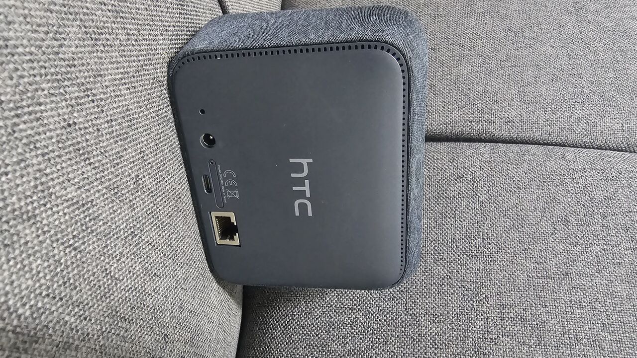 Jubail, Mobile Phones, SAR 1500,  HTC 5G Hub Portable Router