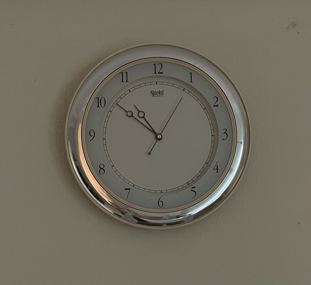 Jeddah, Household Items, SAR 30,  Wall Decor With Free Wall Clocks
