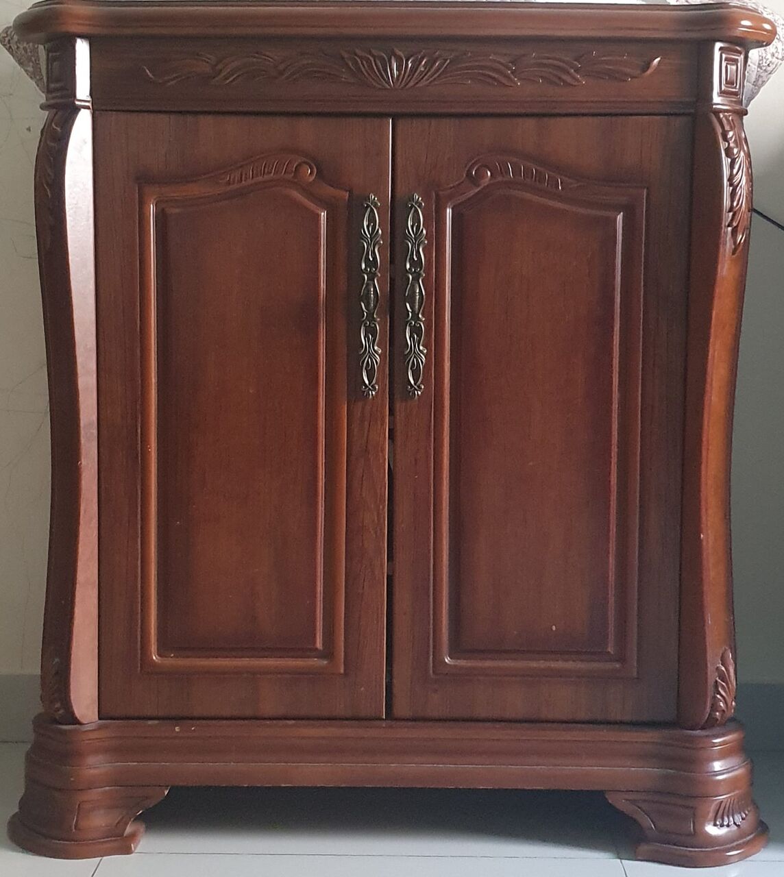 Zinj, Household Items, BHD 100,  Furnture For Sale In Very Good Conditoin