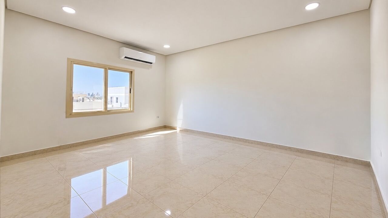 Busaiteen, Apartments, Flats, Houses & Villas, BHD 180/year,  1 BR,  Al Busaiteen City/High-end Apartment For Rent With Air Conditioning Including Electricity