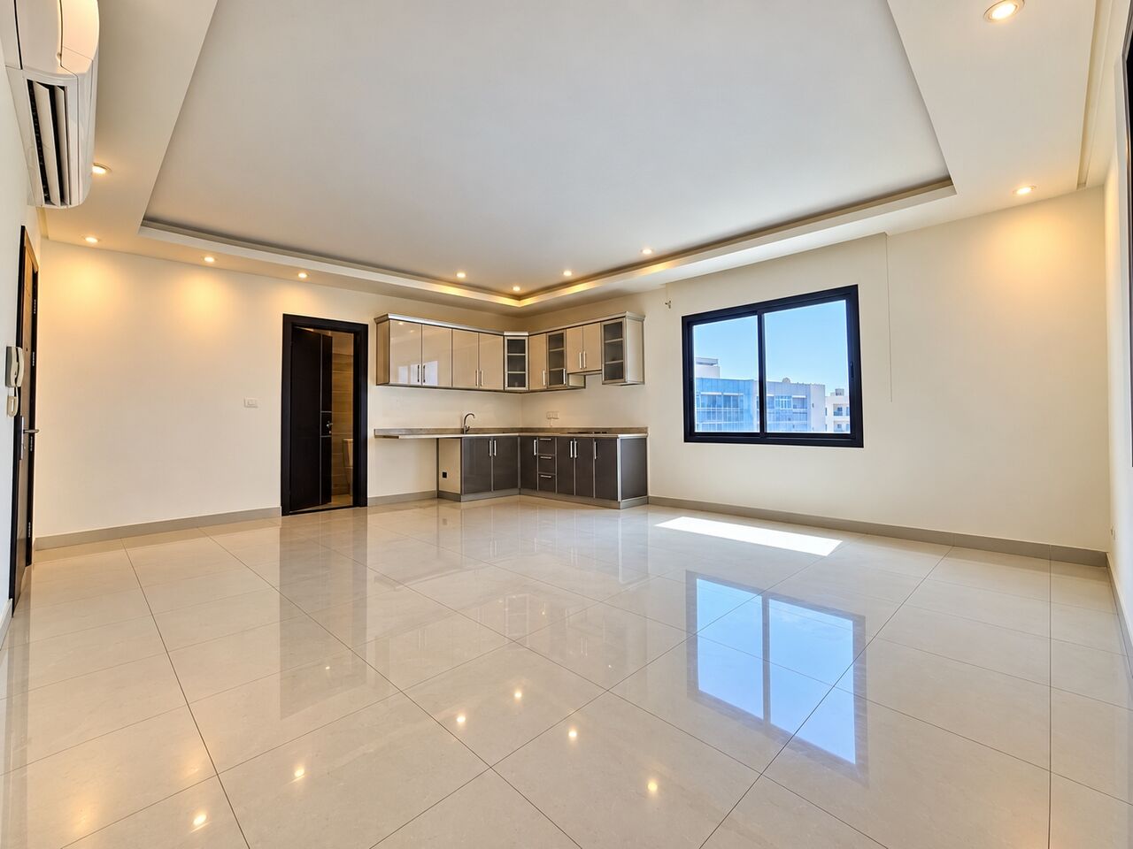 Hidd, Apartments, Flats, Houses & Villas, BHD 270/year,  2 BR,  Al Hidd City/High-end Apartment For Rent With AC & Curtains Including Electricity