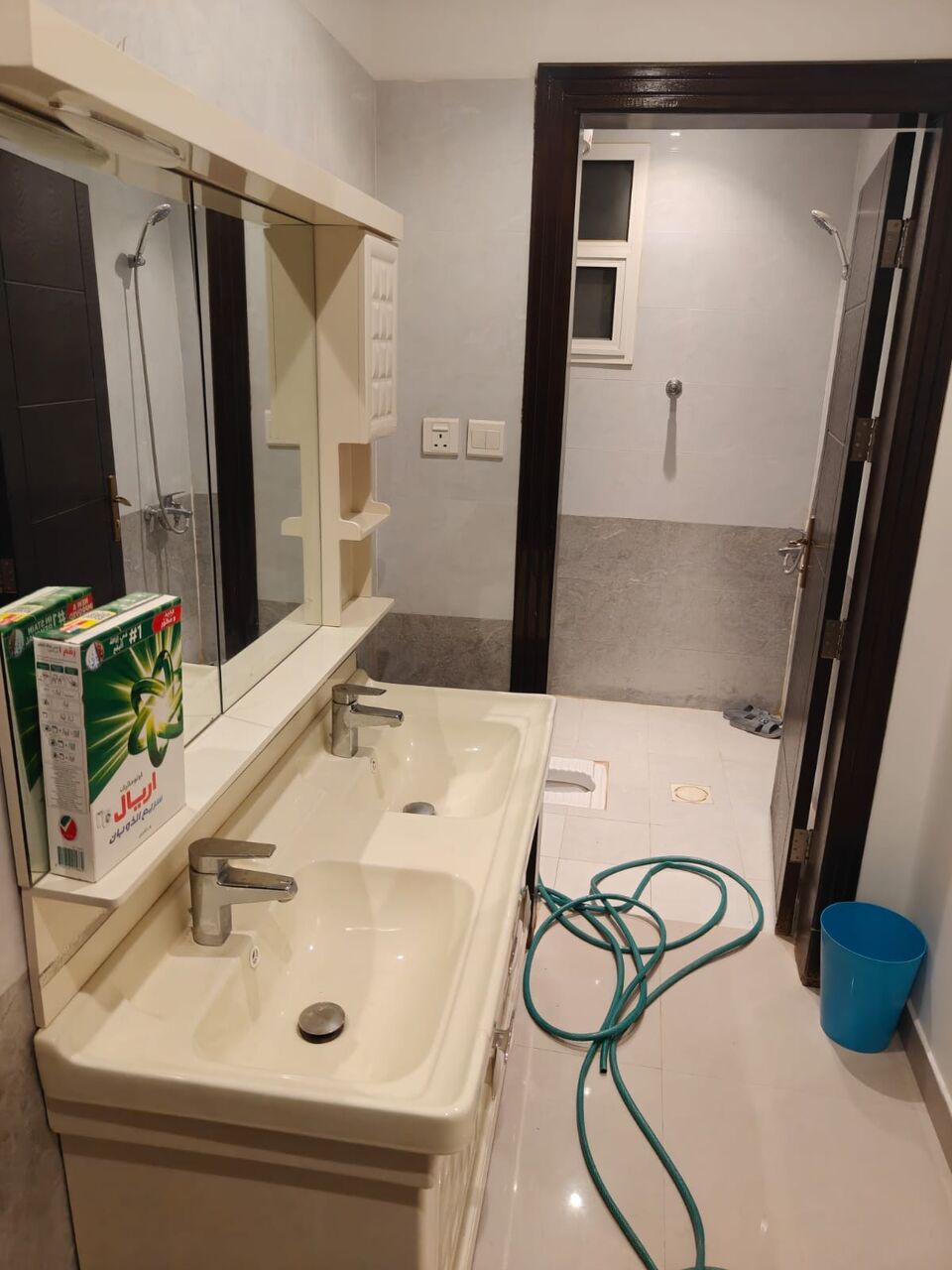 Riyadh, Rooms for Rent, SAR 1800/month,  One Big Room With Bath Room Separate Entrance In A Villa . Neat And Clean.