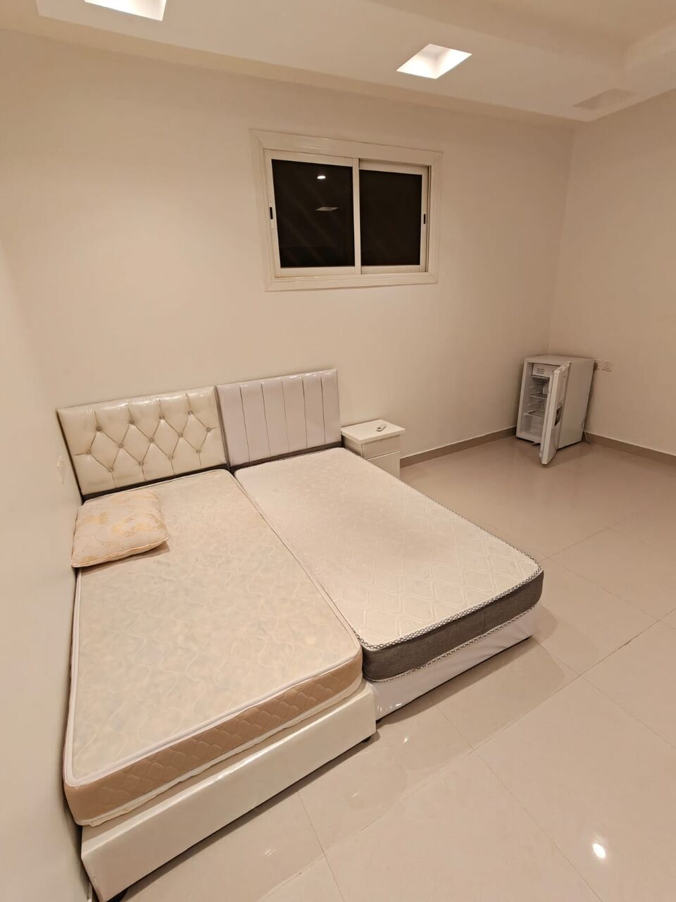 Riyadh, Rooms for Rent, SAR 1800/month,  One Big Room With Bath Room Separate Entrance In A Villa . Neat And Clean.