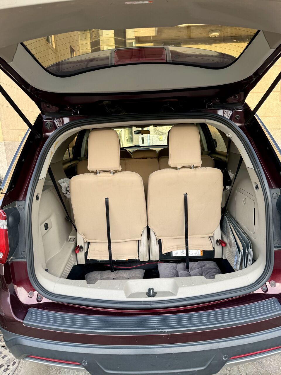 Al Malaz, Vehicles, Cars & Trucks , SAR 76000,  Ford Explorer,  2019,  Automatic,  129000 KM,  FOR SALE &mdash;   XLT 4WD Factory Paint | Service Records | 7 Seats