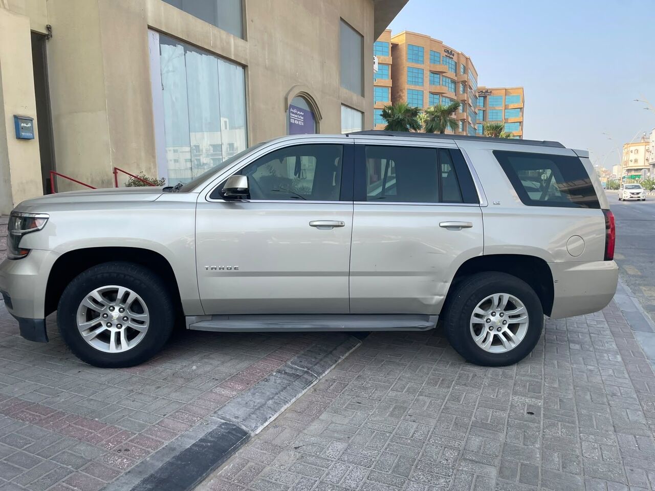 Khobar, Vehicles, Cars & Trucks , SAR 75000,  Chevrolet Tahoe LS,  2015,  Automatic,  93000 KM,  Tahoe