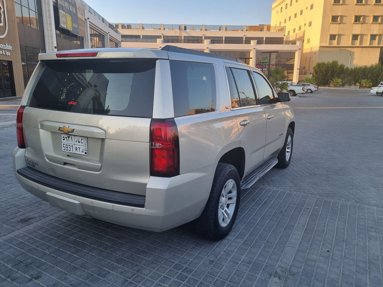 Khobar, Vehicles, Cars & Trucks , SAR 75000,  Chevrolet Tahoe LS,  2015,  Automatic,  93000 KM,  Tahoe