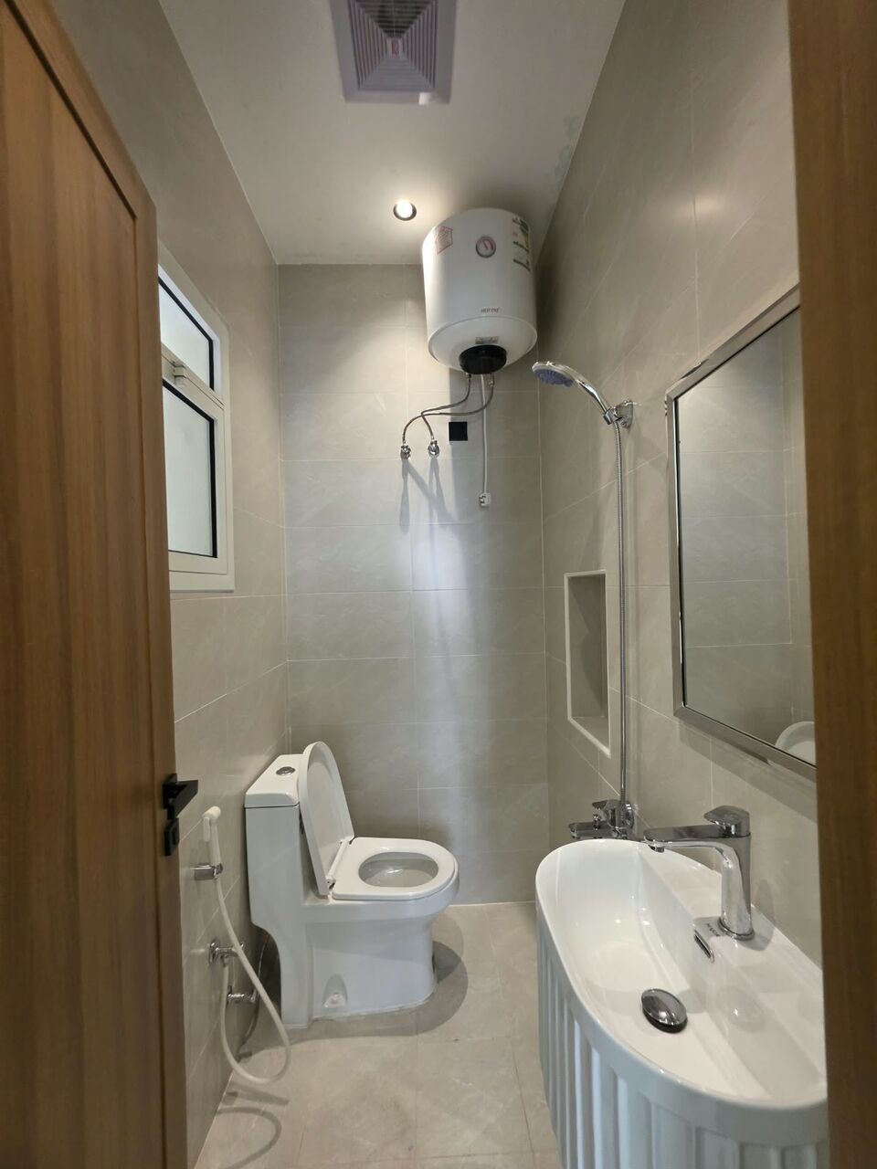 Khobar, Apartments, Flats, Houses & Villas, SAR 27600/year,  2 BR,  Consists Of:- 2 Bedrooms, A Living Room , 2 Bathrooms, And A Kitchen,   Fast Floor, Exter