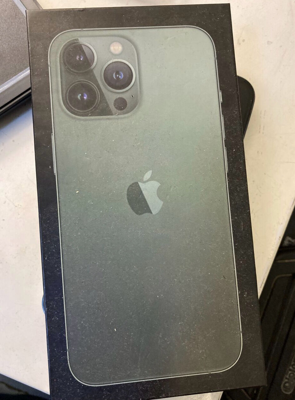 Dammam, Mobile Phones, SAR 1400,  Iphone 13 Pro, 256gb, Alpine Green