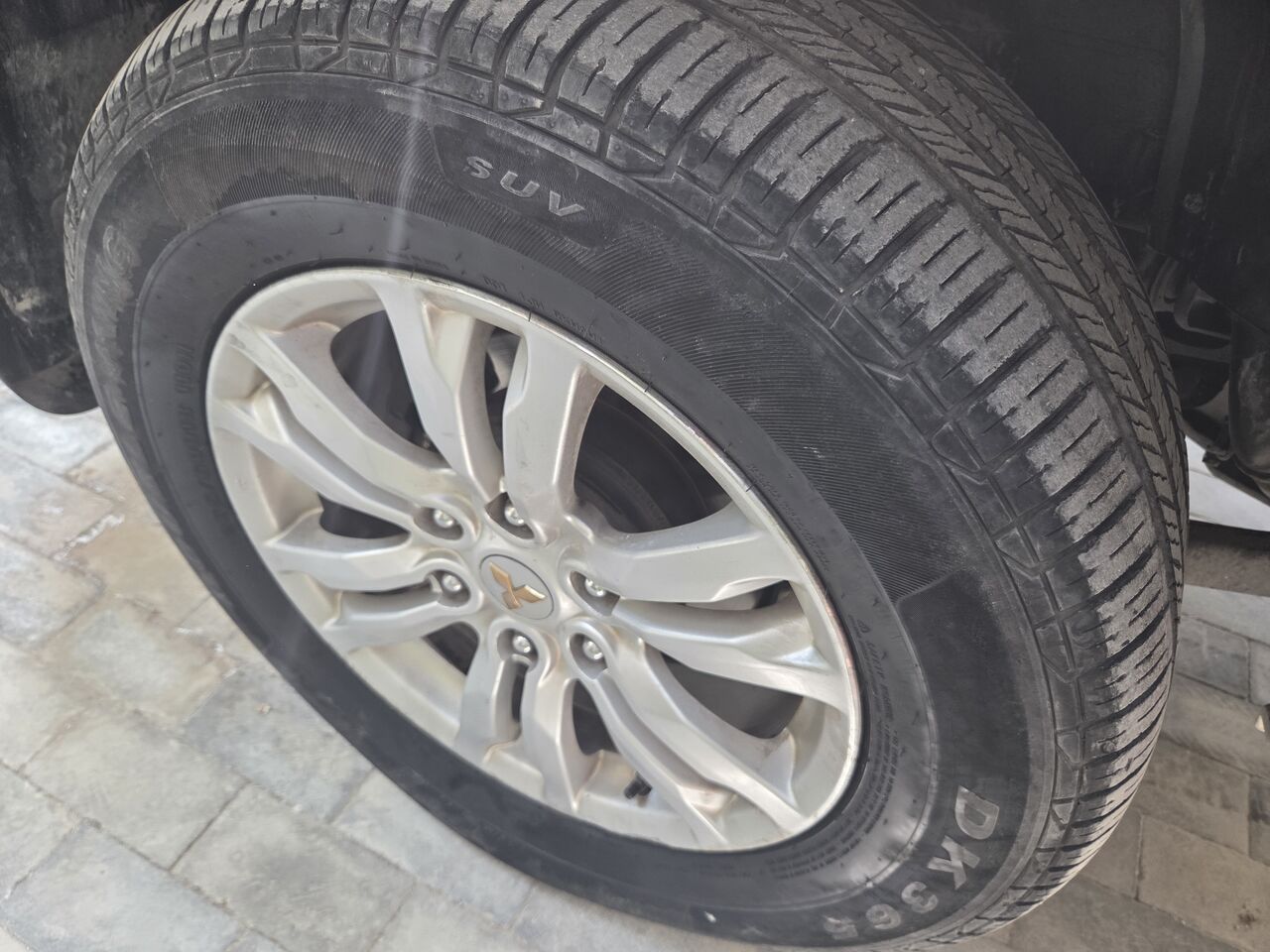 Riyadh, Auto Parts, SAR 1200,  18 Inch Tires With Rims For Pajero Gold