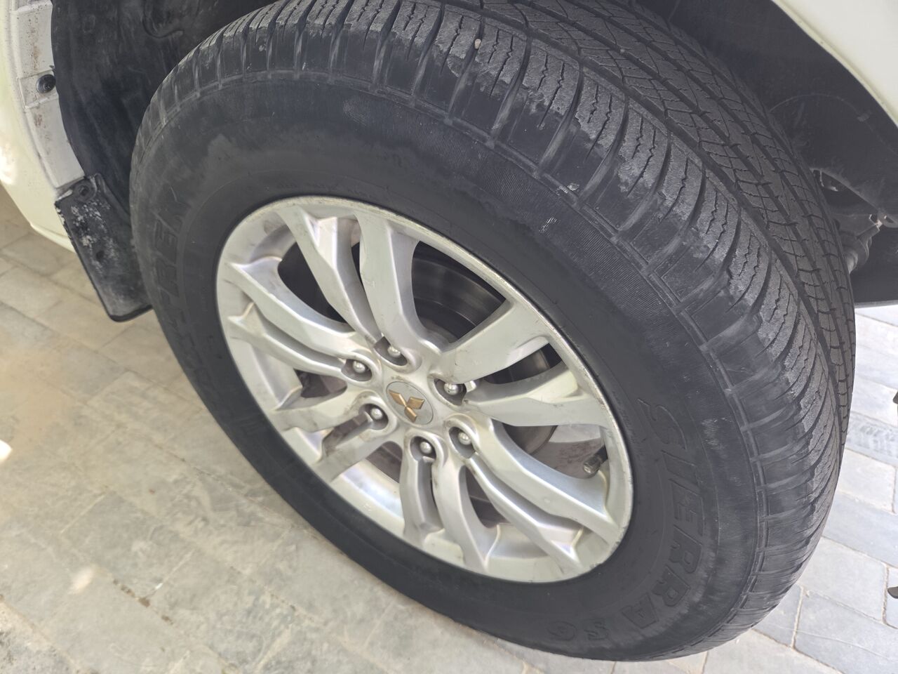 Riyadh, Auto Parts, SAR 1200,  18 Inch Tires With Rims For Pajero Gold