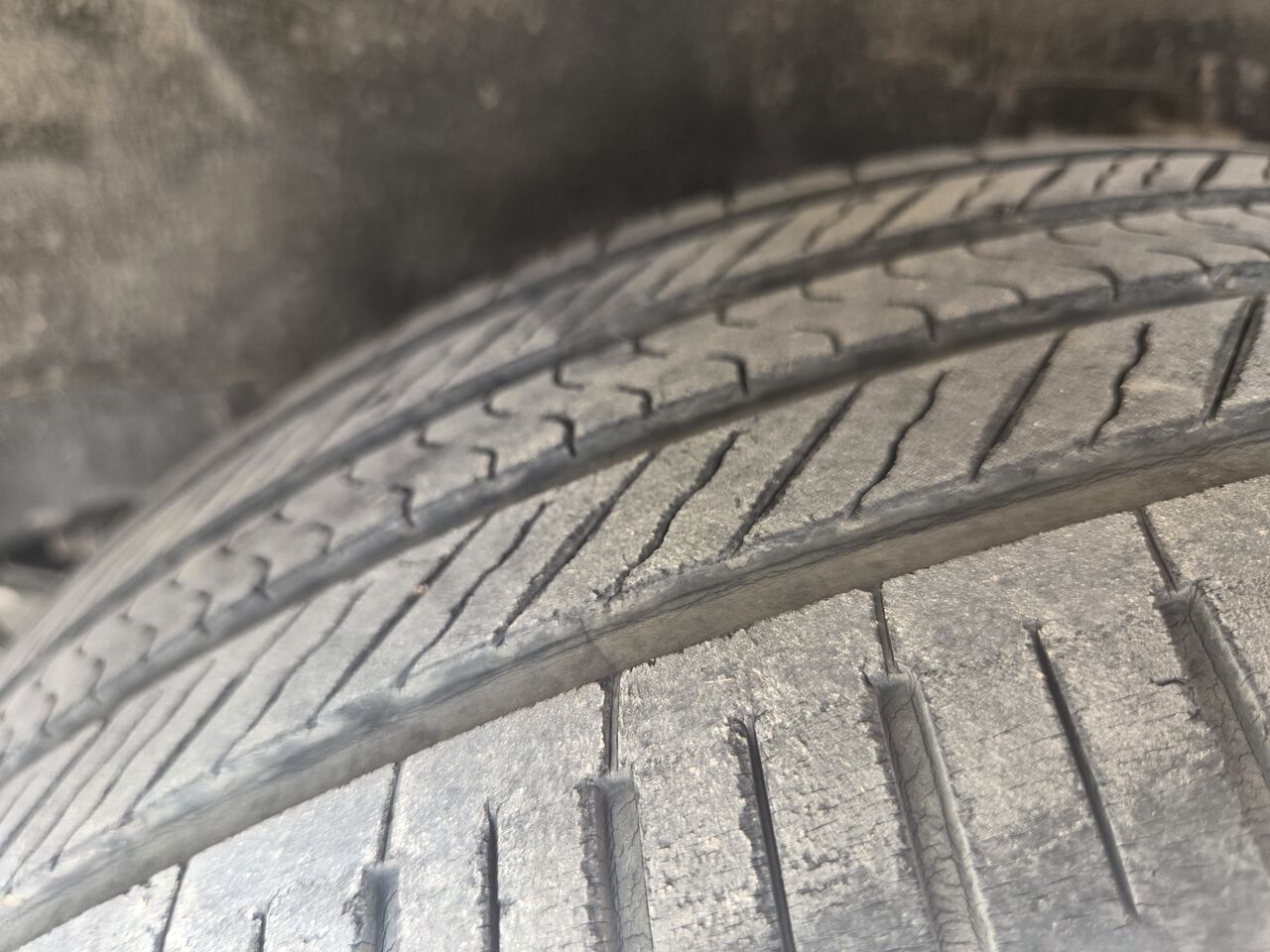 Riyadh, Auto Parts, SAR 1200,  18 Inch Tires With Rims For Pajero Gold