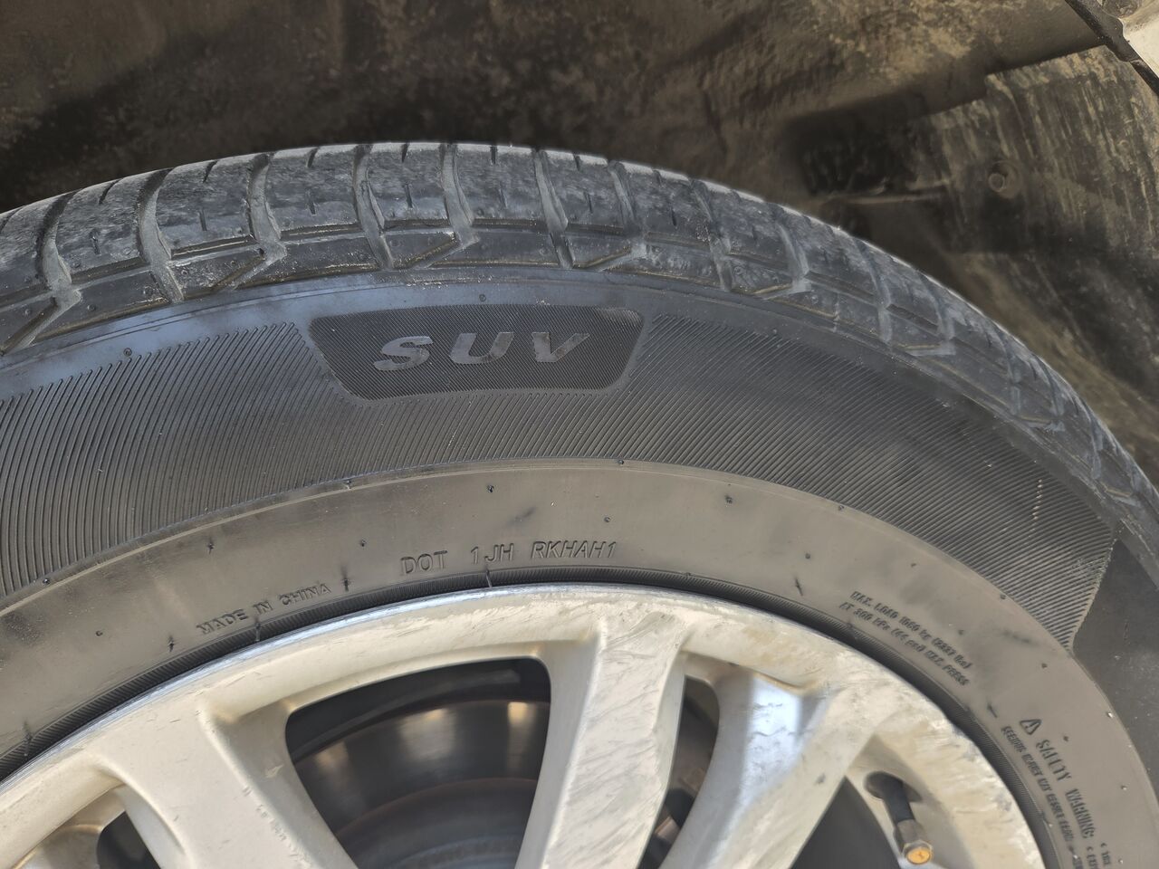Riyadh, Auto Parts, SAR 1200,  18 Inch Tires With Rims For Pajero Gold