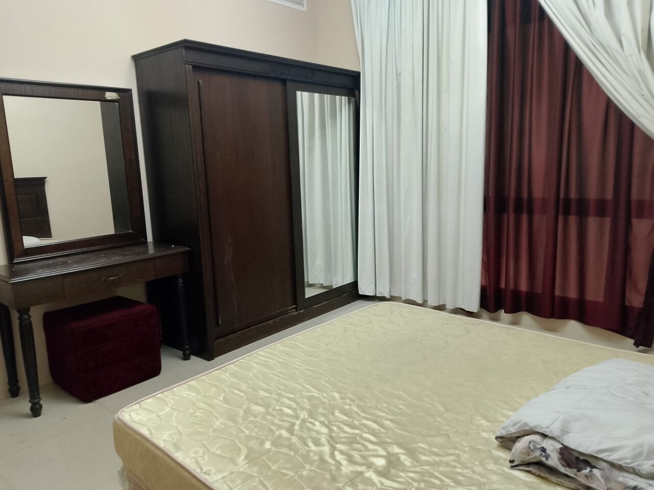 Juffair, Bedspace Wanted, BHD 75/month,  Furnished,  Bedspace / Sharing Room