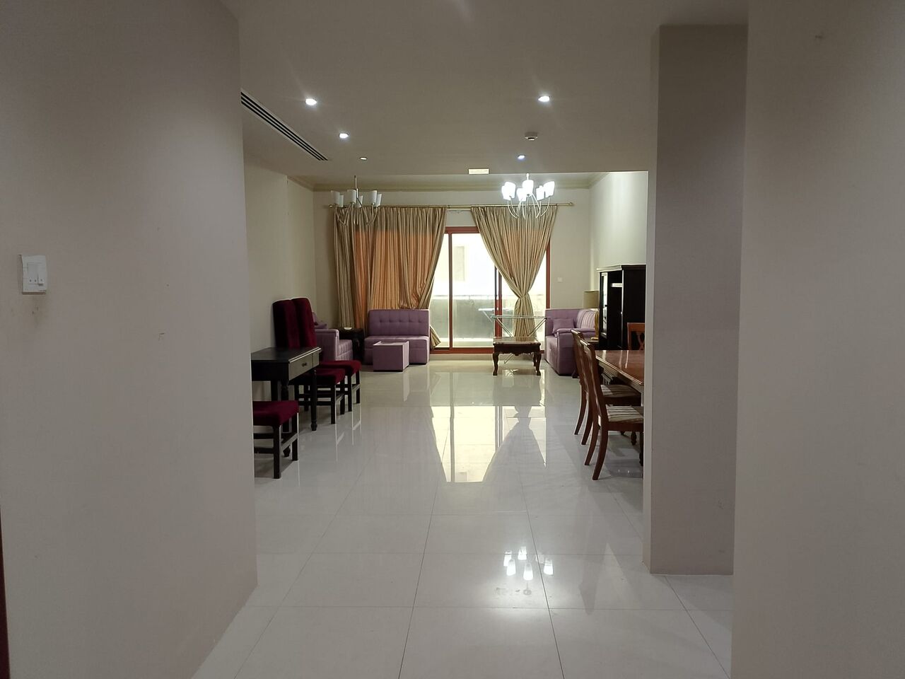 Juffair, Roommates, BHD 150/month,  Furnished,  Looking For  Flatmate. Room Available