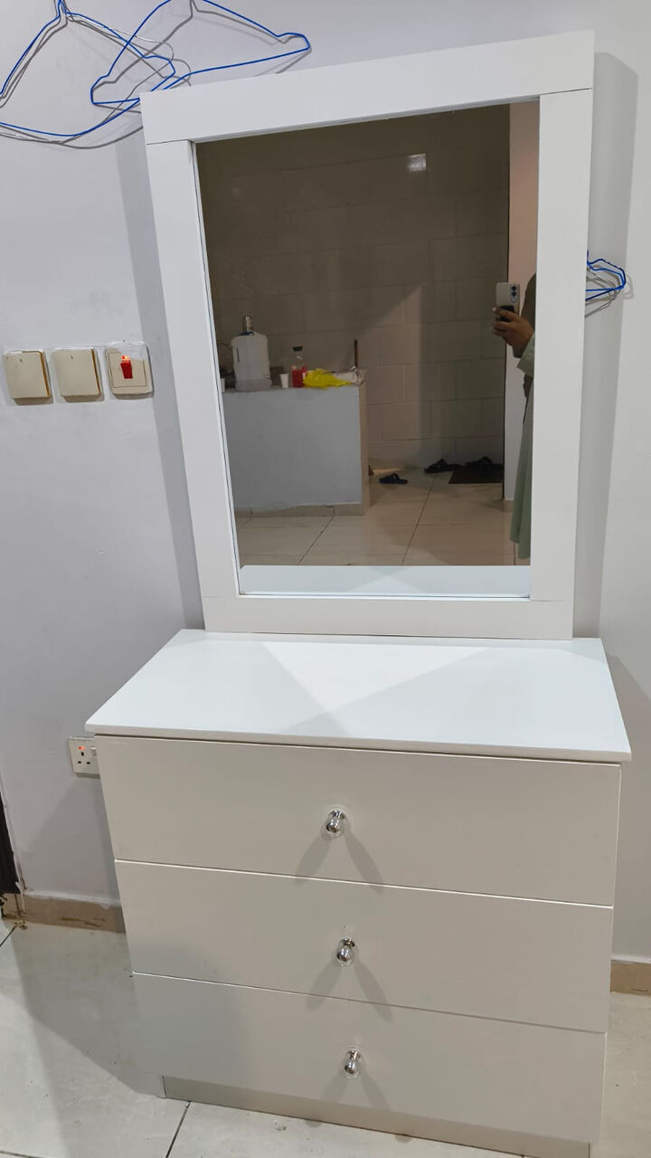 Jeddah, Furniture, SAR 1100,  Single Person Bedroom Furniture Set Are Available In Multiple Colors And Designs.