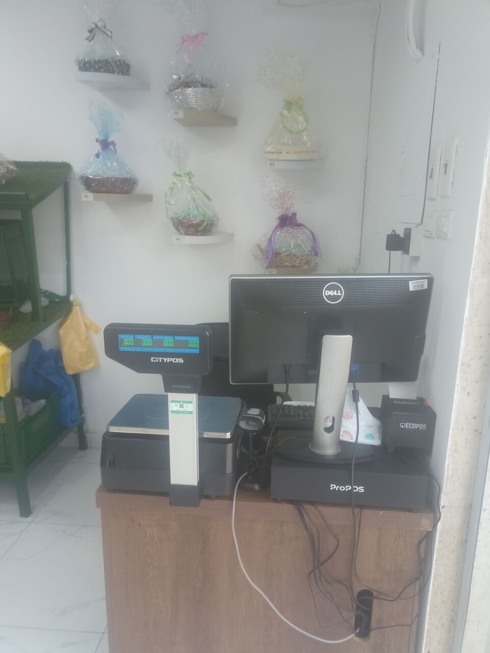Jeddah, Businesses For Sale, Fully Equipped & Running Fruit & Vegetable Business Setup For Sale