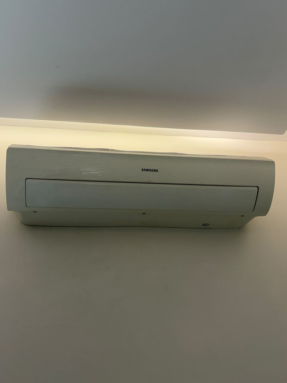 Al Wizarat, Air Conditioners, SAR 1400,  Samsung 1.5 Ton Split A/C Very Good Condition