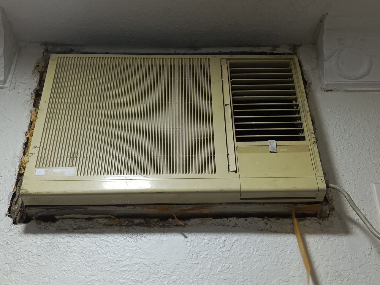 Khobar, Air Conditioners, SAR 600,  General AC For Sale Urgent 🚨