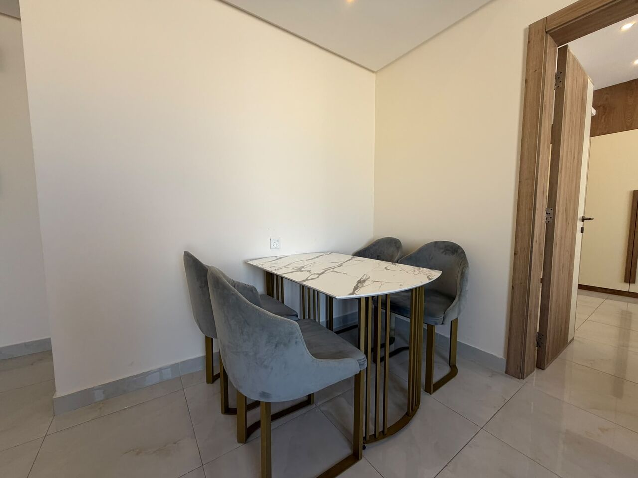 Juffair, Apartments, Flats, Houses & Villas, BHD 380/month,  Furnished,  2 BR,  Apartment For Rent In Juffair | Premium Building | Swimming Pool & Gym