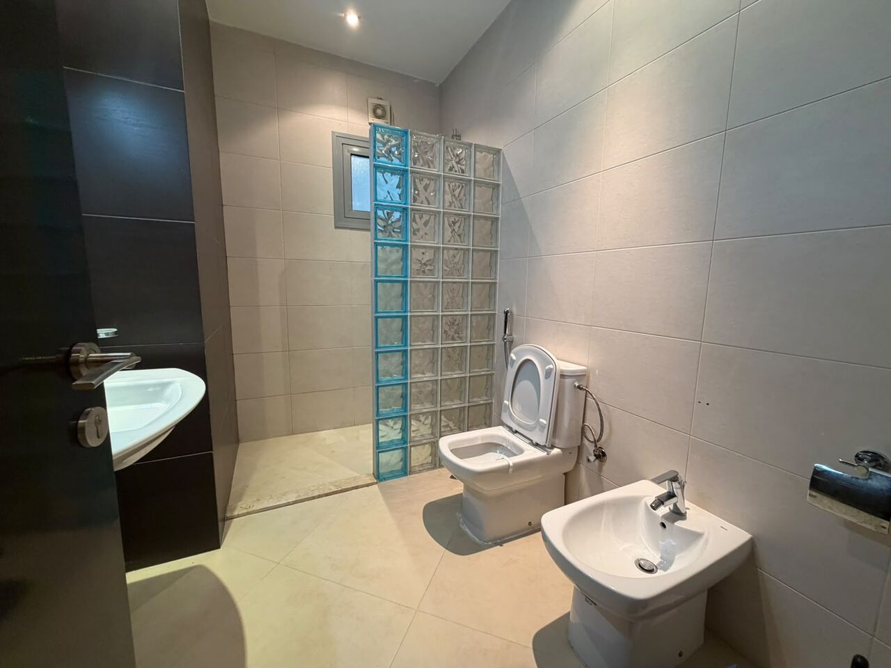 Juffair, Apartments, Flats, Houses & Villas, BHD 550/month,  Furnished,  3 BR,  Apartment For Rent In Juffair | Spacious Layout | Pool & Gym