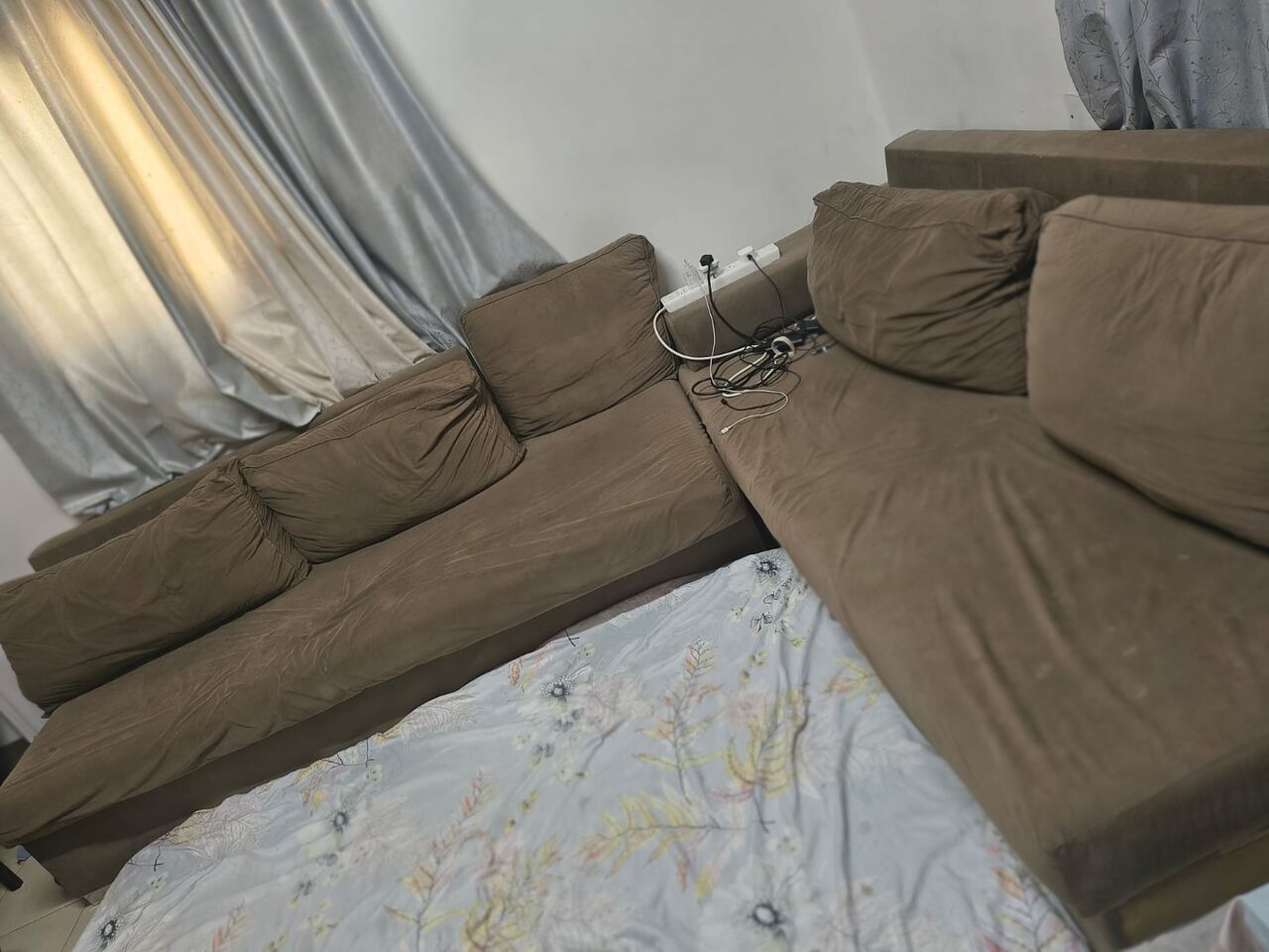 Riyadh, Appliances, SAR 500,  7 Seater Sofa / Fridge