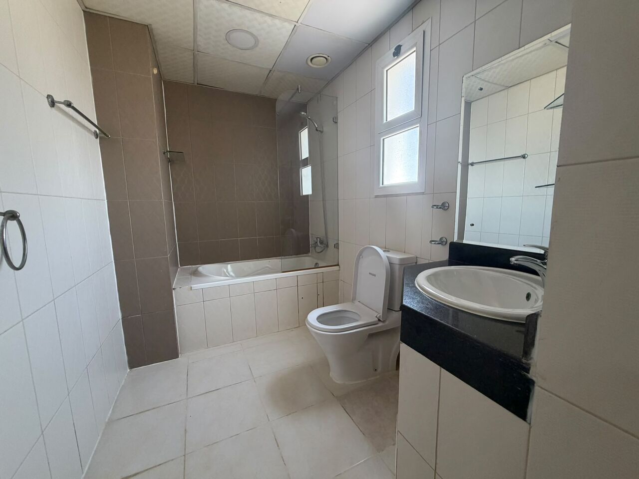 Juffair, Apartments, Flats, Houses & Villas, BHD 350/month,  Furnished,  2 BR,  Luxury Apartment For Rent In Juffair | Pool & Gym | Unlimited WiFi