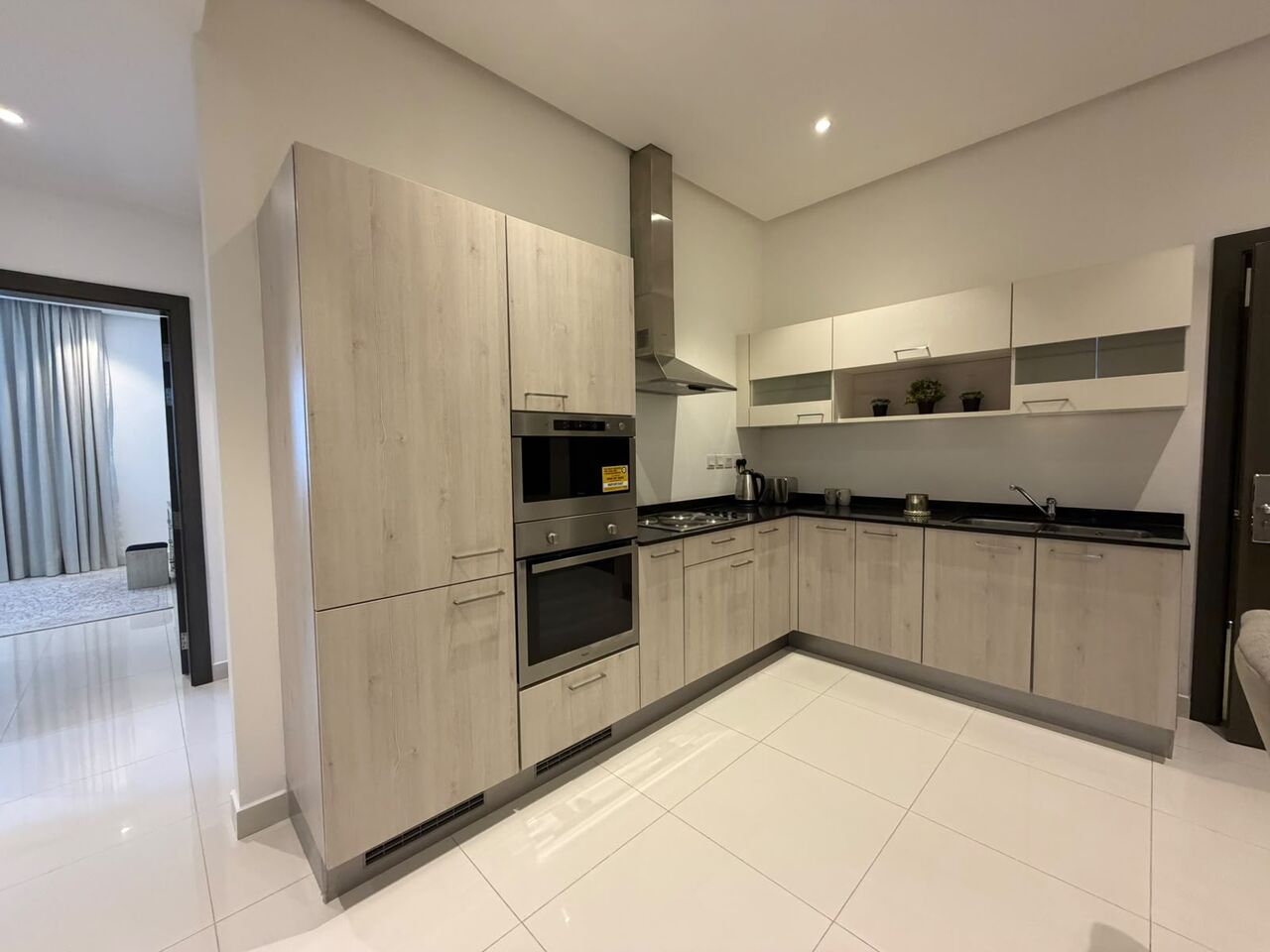 Juffair, Apartments, Flats, Houses & Villas, BHD 350/month,  Furnished,  1 BR,  Apartment For Rent In Juffair | Pool & Gym | Premium Facilities