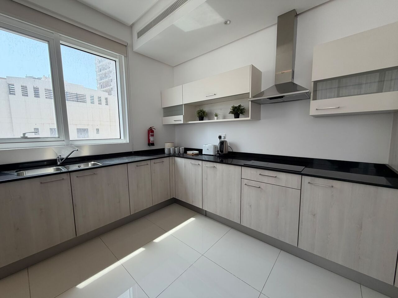 Juffair, Apartments, Flats, Houses & Villas, BHD 550/month,  Furnished,  2 BR,  Apartment For Rent In Juffair | Pool & Gym | Premium Facilities