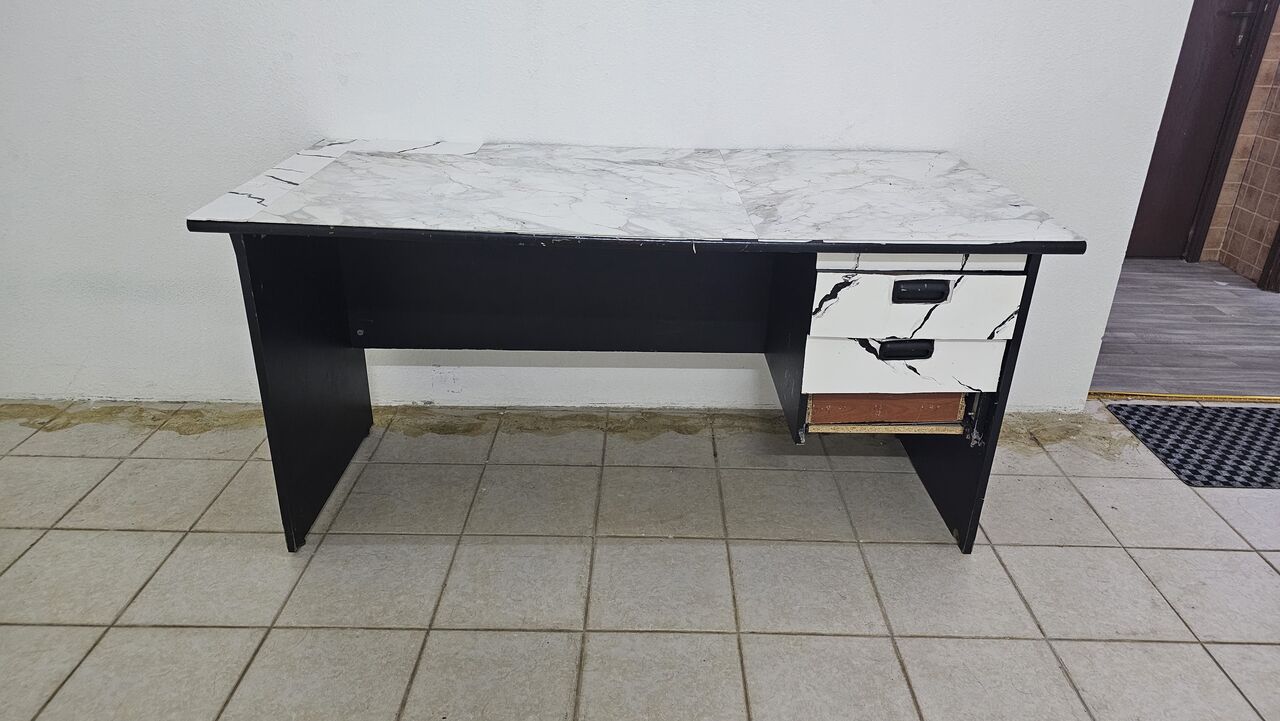 Jubail, Household Items, SAR 100,  Study / Office Table Desk For Sale &ndash; 100 SAR