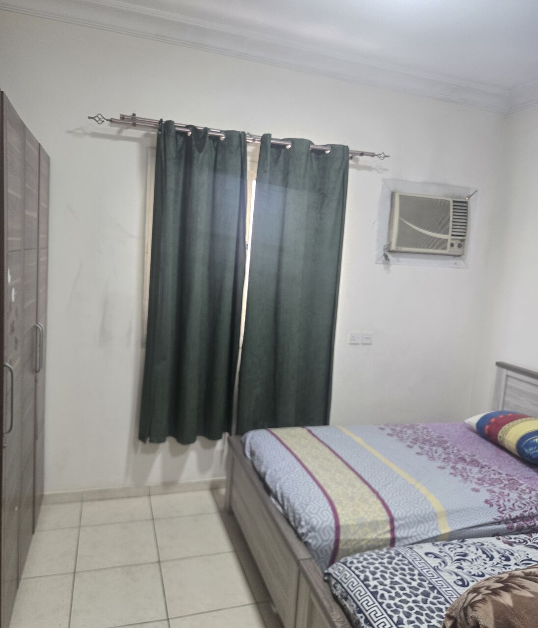 Riyadh, Rooms for Rent, SAR 1400/month,  Furnished Room For Single Executive Bechlor - Malaz Farazdaq Street.