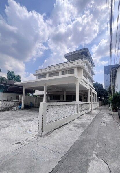 Bangkok, Villas, THB 200000,  100 Sq. Feet,  ปล่อยเช่าตึกขนาดใหญ่ 5 ชั้น 1,000 ตารางเม